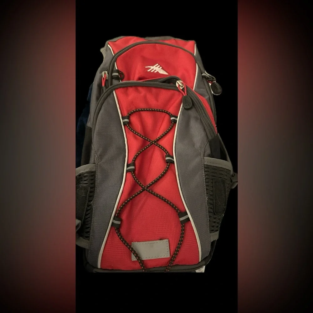 High Sierra HydraHike Outdoors Hiking Technical Travel Backpack Bag Red & Grey
